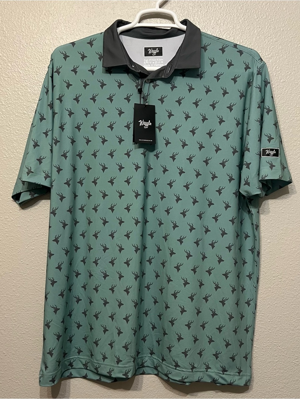 Waggle Polo Shirt Men 2XL Green Deer All Over Print Golf Stretch Performance Top